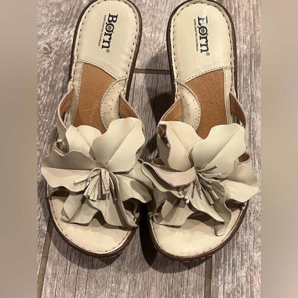 Born Cream Leather Floral Slide Mules